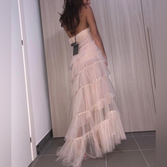 Simona Corsellini Italian hand made dress, as seen on supermodel Bella Hadid - Picture 6 of 11